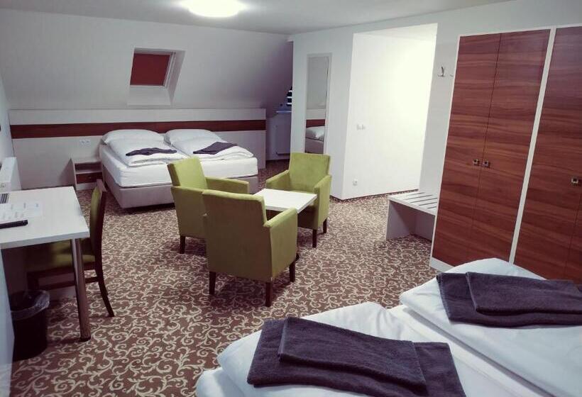 패밀리 스위트, Pension Delicato