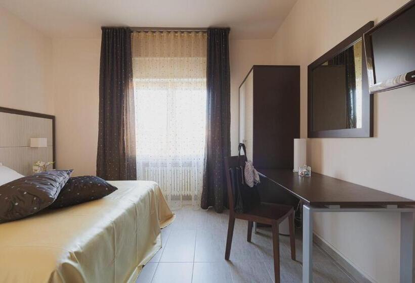 اتاق استاندارد با چشم‌انداز باغ, La Maison Di Carla