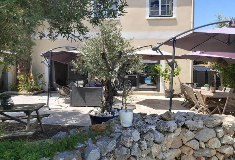 غرفة قياسية رباعية, La Villa De Fleury