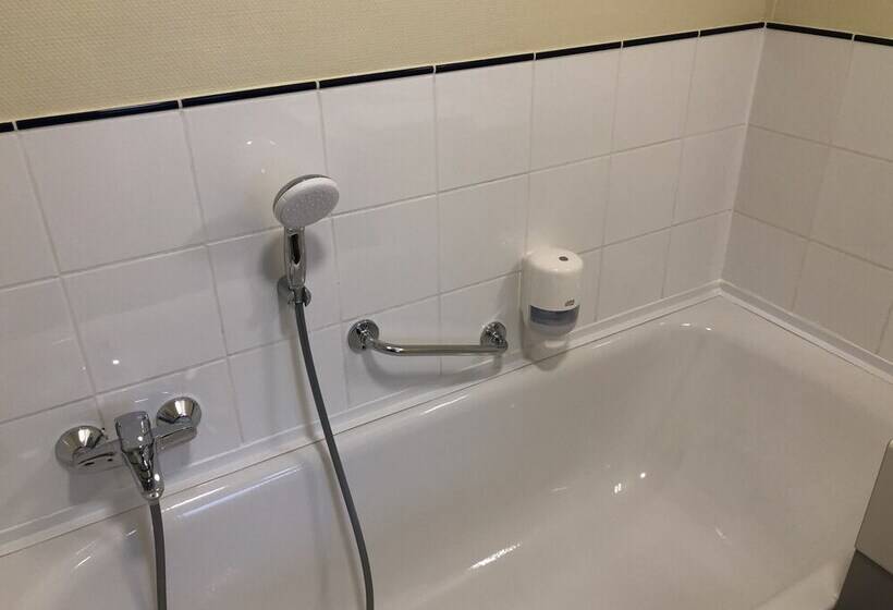 غرفة كومفورت, Des Postes