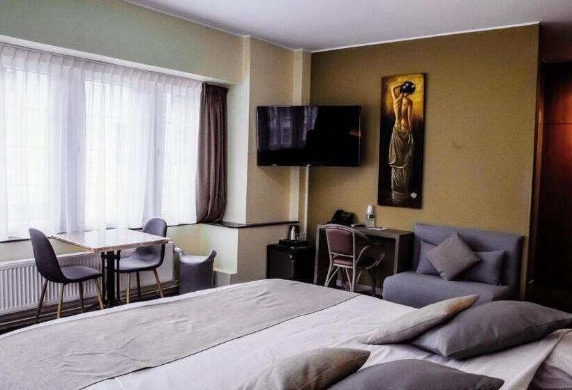 غرفة قياسية, Des Postes