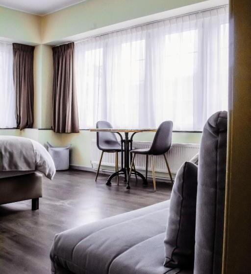 غرفة قياسية, Des Postes