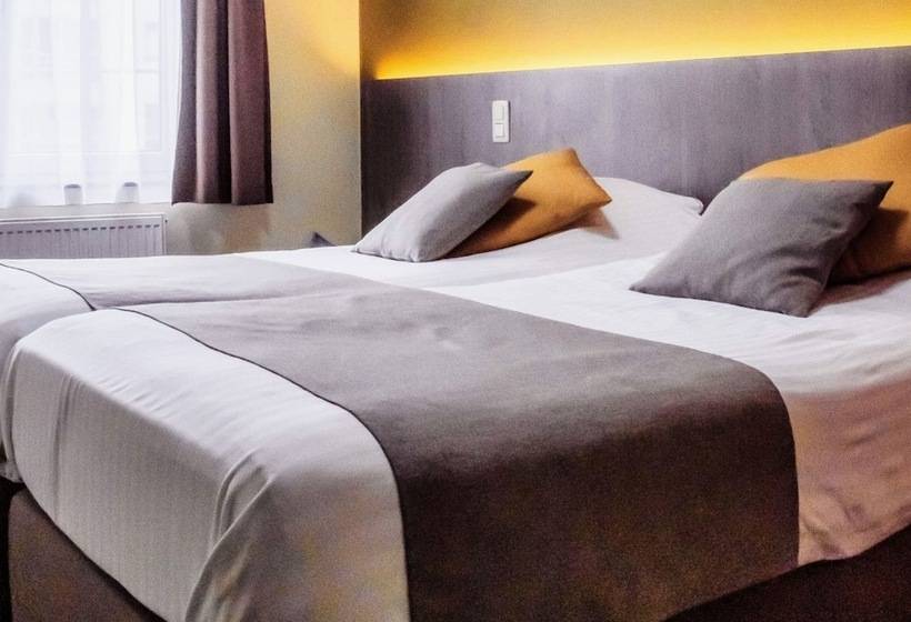 غرفة كومفورت, Des Postes