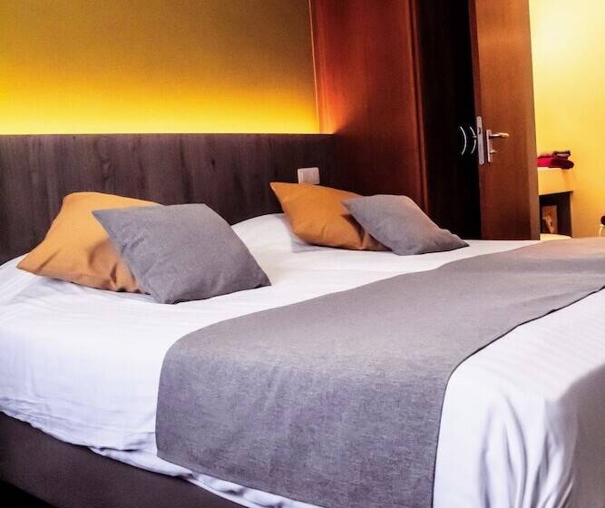 غرفة قياسية, Des Postes