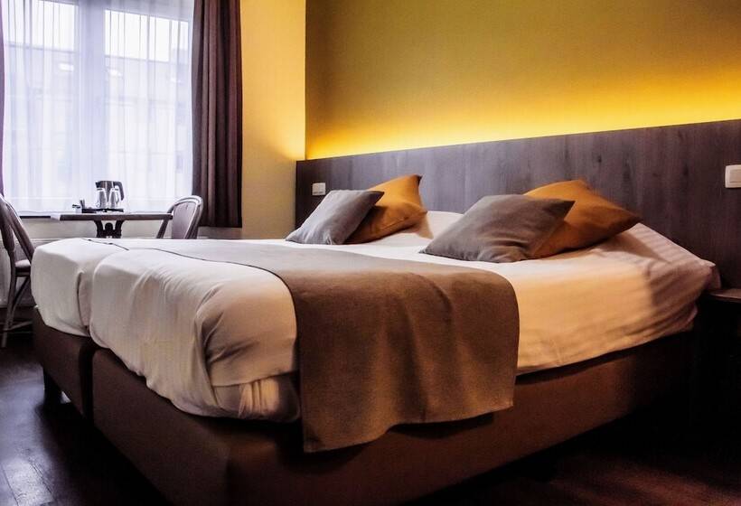 غرفة قياسية, Des Postes