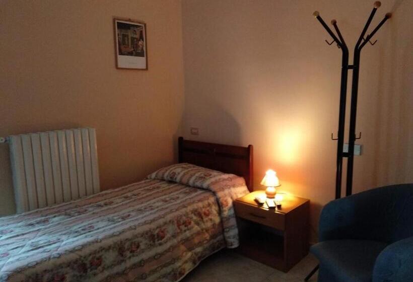 Quarto Estandar Individual, Affittacamere Centro Storico