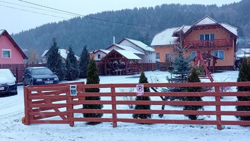 Cameră Familiară, Casa De Oaspeti Cristian