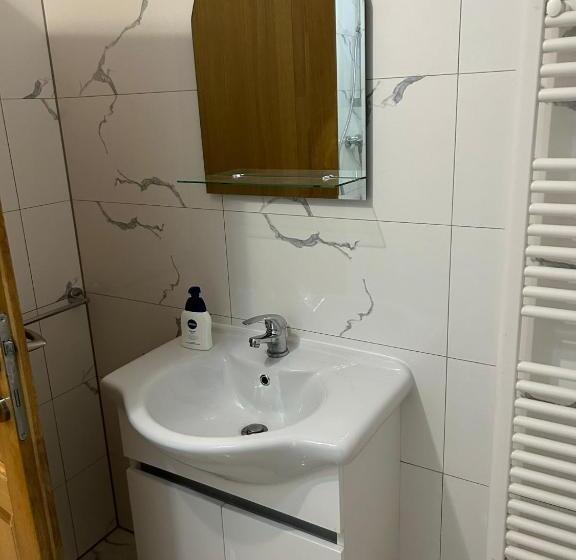 Апартаменты 1 Спальня с Балконом, Giulia Home