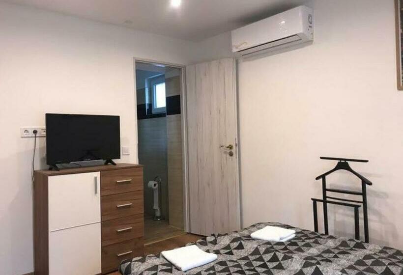 غرفة قياسية, érdi Muskátlis Vendégház