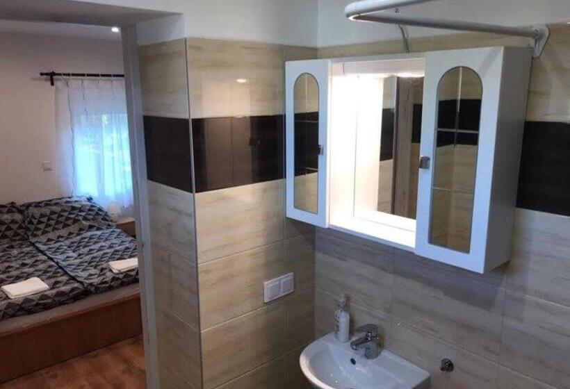 غرفة قياسية, érdi Muskátlis Vendégház