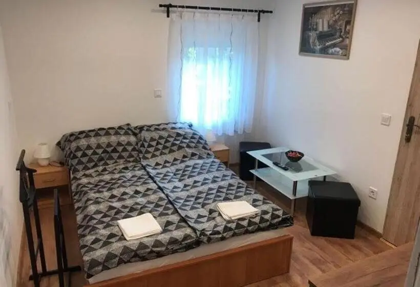 Standard-huone, érdi Muskátlis Vendégház