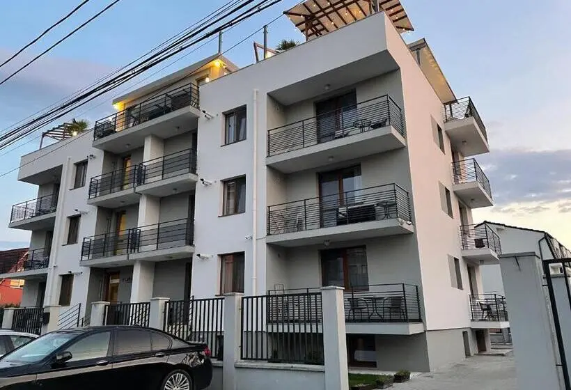バルコニー付きスタンダードルーム, Urbio Private Suites