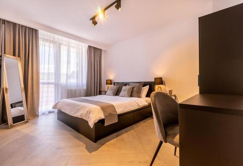 Quarto Estandar com Sacada, Urbio Private Suites