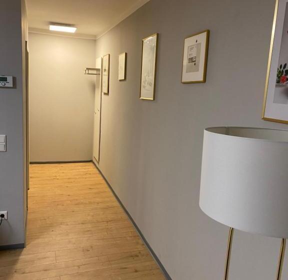 Студия Deluxe, City Studio Apartment Am Hauptbahnhof N6