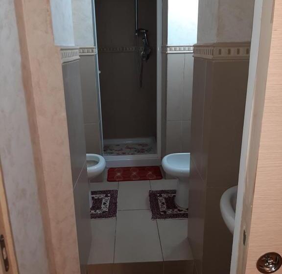 اتاق اکونومی, B&b Sotto Gli Archi