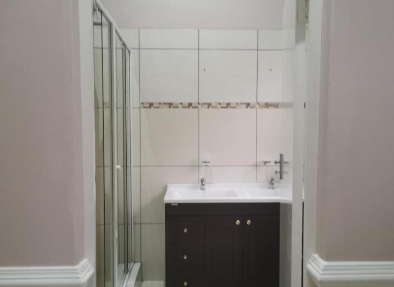 带大床的标准间, Esperamos