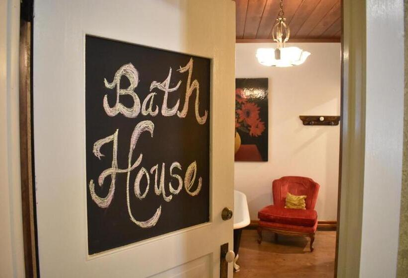 带大床的复式套间, The Gallery House Boutique