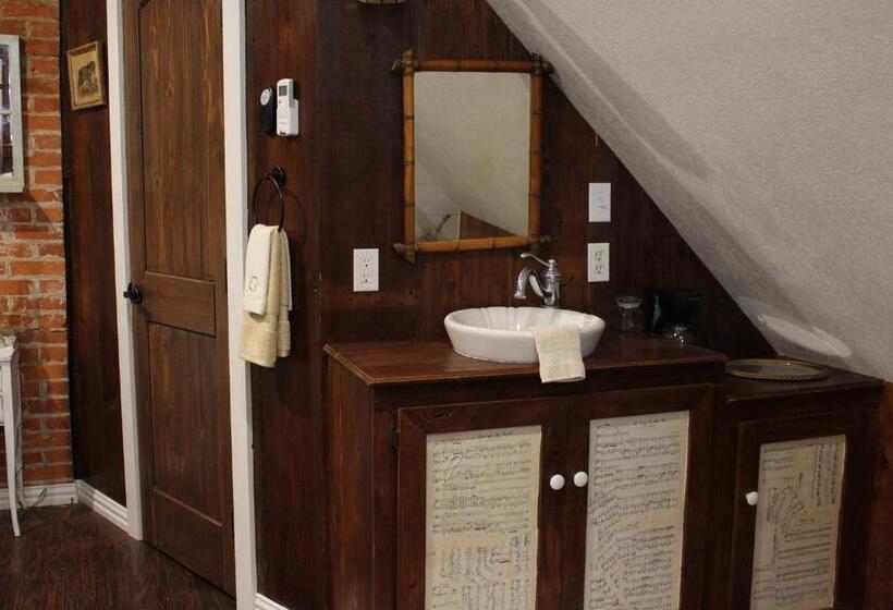 标准工作室, The Gallery House Boutique