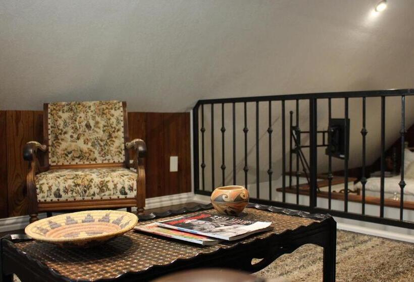 标准工作室, The Gallery House Boutique