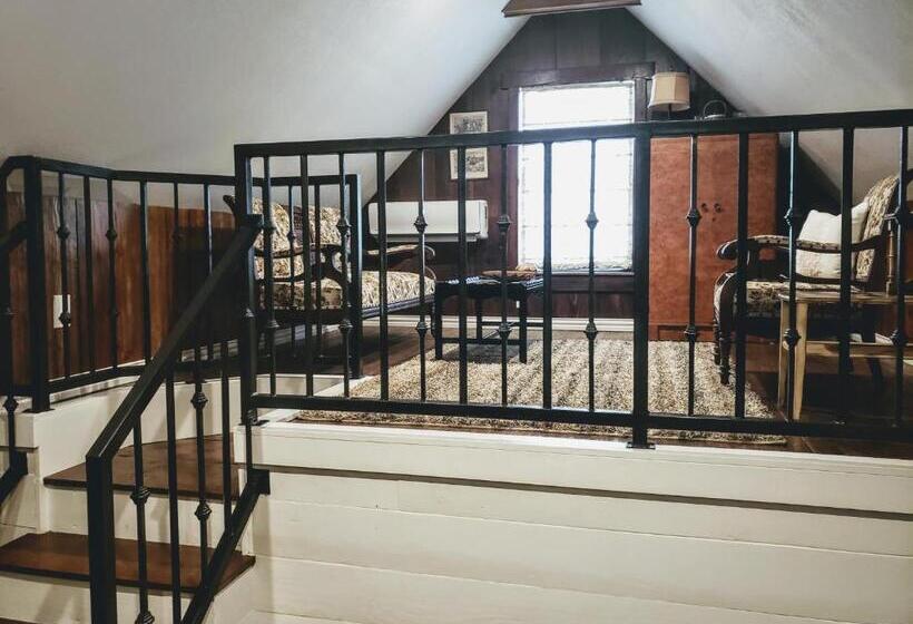 标准工作室, The Gallery House Boutique