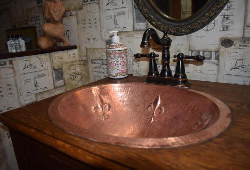 带大床的复式套间, The Gallery House Boutique