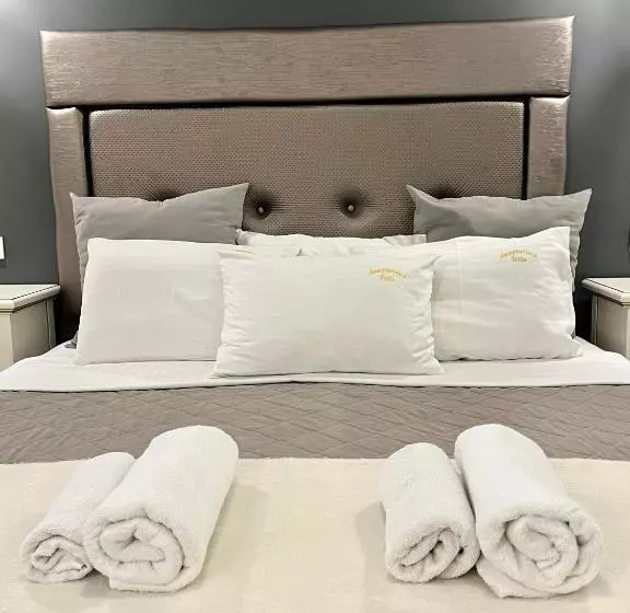 سوئیت با وان آب گرم, Anagenessis Resort