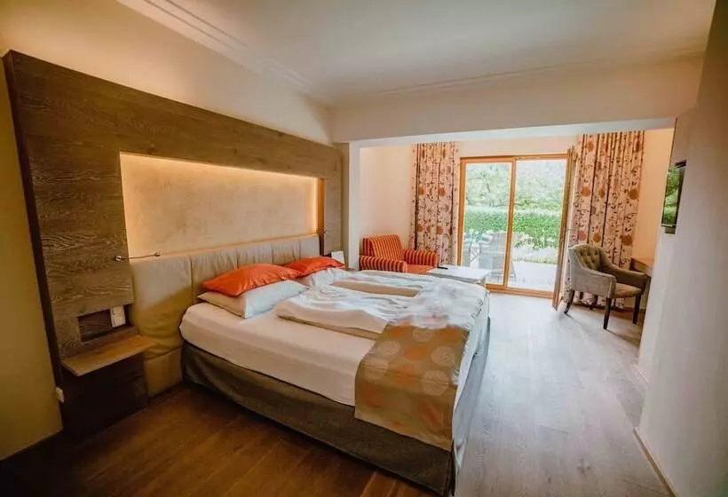コンフォートルーム, Garten Hotel Ochensberger
