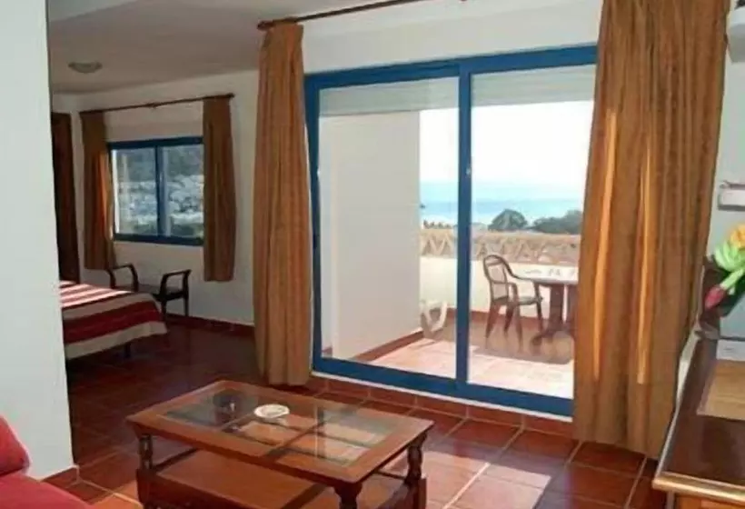 اتاق استاندارد با تراس و چشم‌انداز دریا, Hostal El Dorado