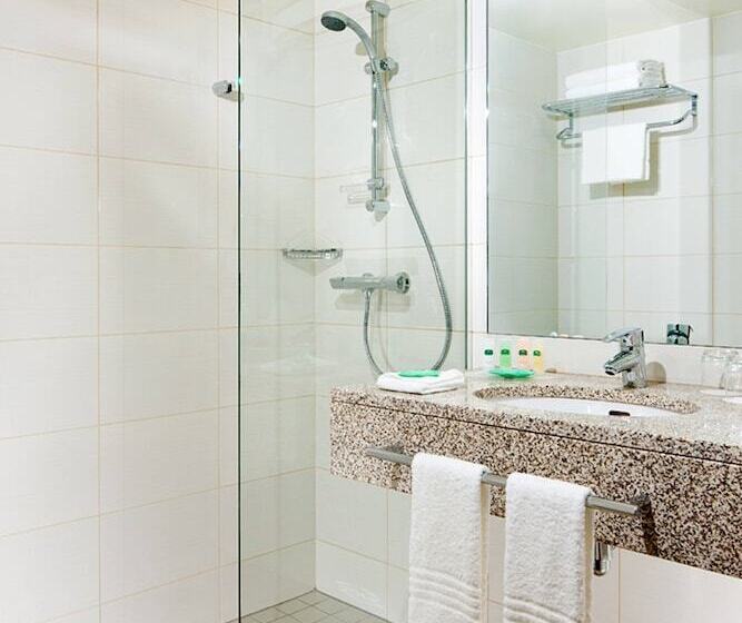 Номер Superior с Террасой, Courtyard By Marriott Paris Arcueil