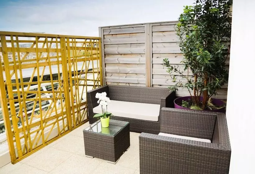 テラス付スーペリアルーム, Courtyard By Marriott Paris Arcueil