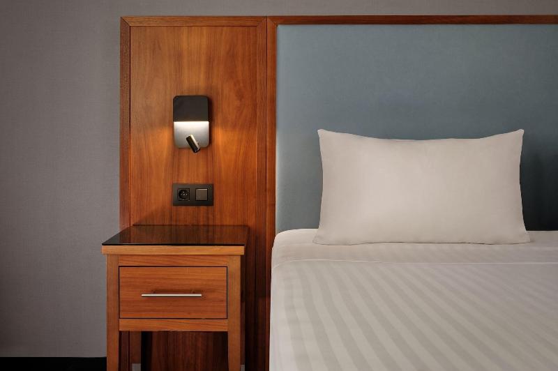 디럭스 룸, Courtyard By Marriott Paris Arcueil