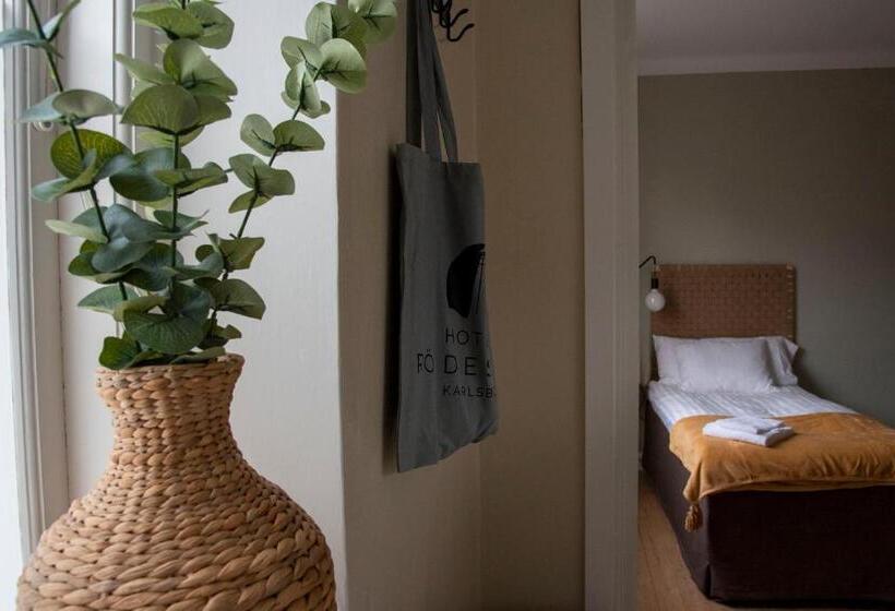 Номер Стандарт Индивидуальный, L & Bistro Rödesund