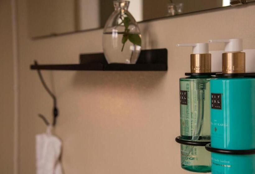 Номер Стандарт Индивидуальный, L & Bistro Rödesund