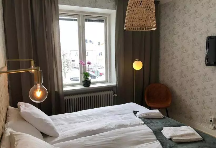 Standard-huone, L & Bistro Rödesund