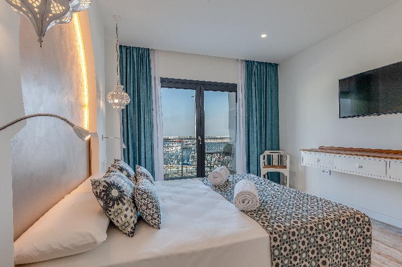 带大床的套房, Quality Inn & Suites Huntsville Research Park Area