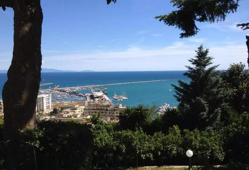 اتاق استاندارد با بالکن و چشم‌انداز دریا, Villa Poseidon & Events
