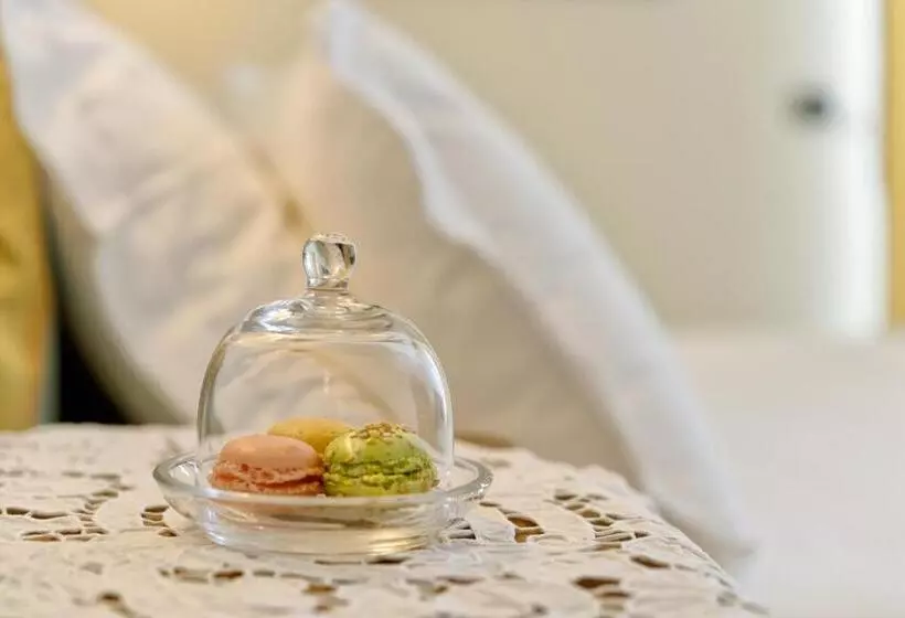 اتاق استاندارد چهار تخته با چشم‌انداز دریا, Villa Poseidon & Events