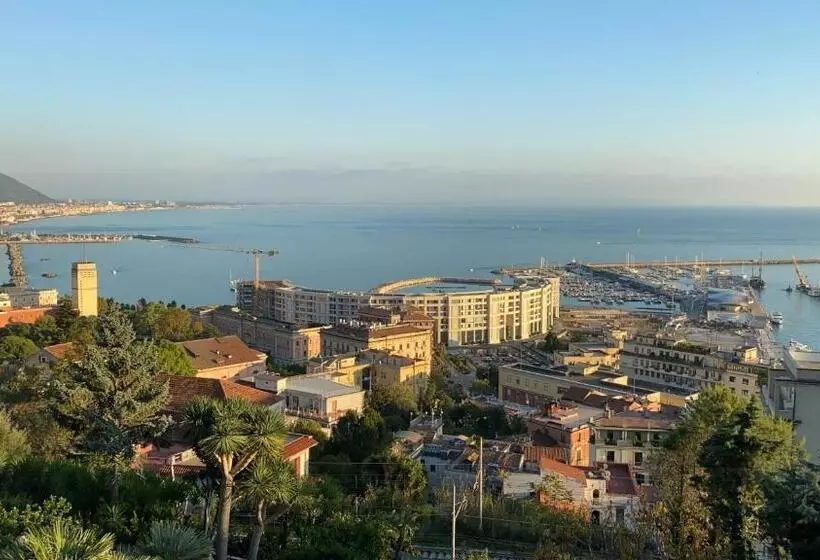 سوییت جونیور با چشم‌انداز دریا, Villa Poseidon & Events