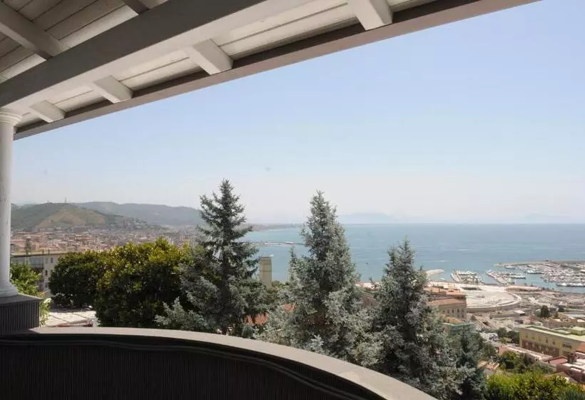 سوییت جونیور با چشم‌انداز دریا, Villa Poseidon & Events