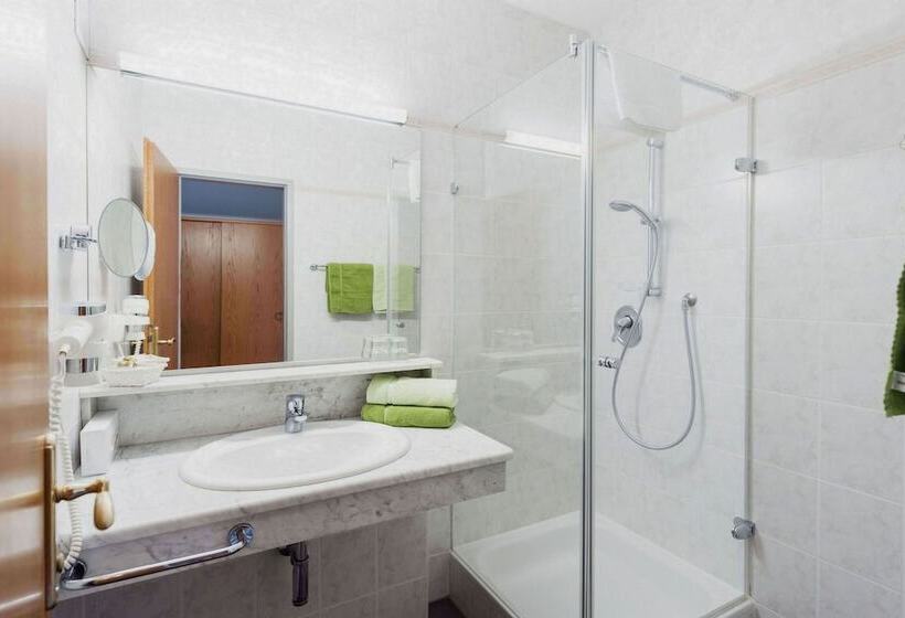 غرفة سوبيريور مزودة بشرفة, Zum Mohren