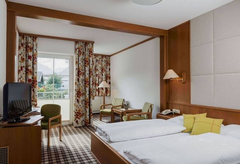 غرفة سوبيريور مزودة بشرفة, Zum Mohren