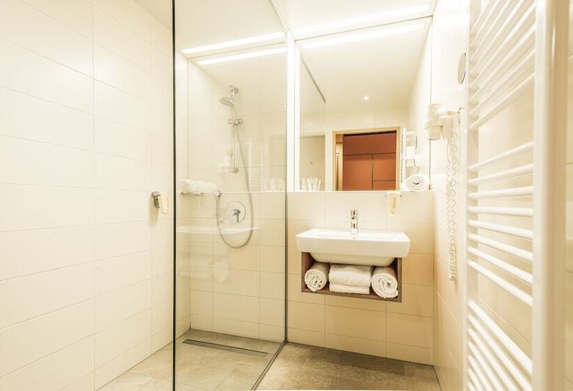 سوییت, Jufa Hotel Wien City