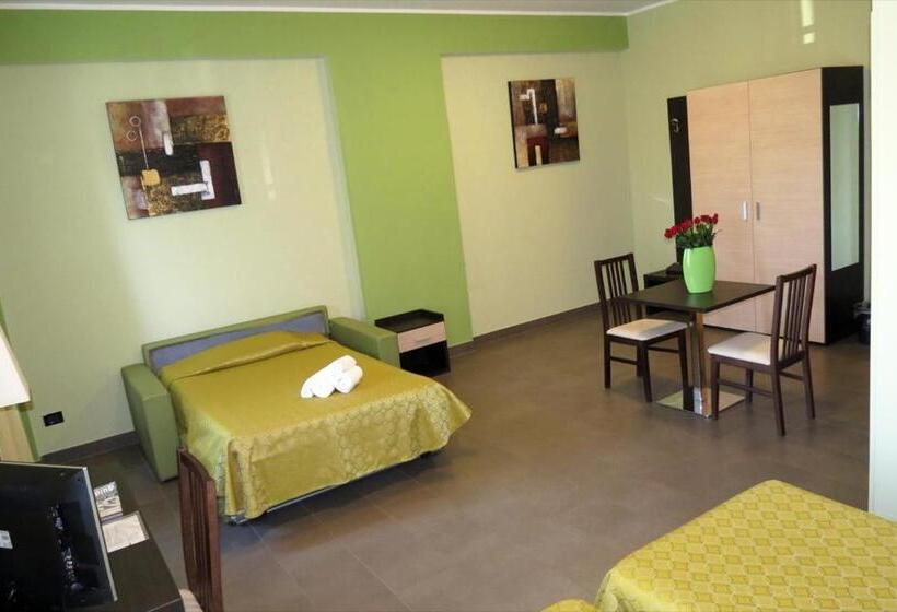 スタンダードトリプルルーム, Life Sport Hotel