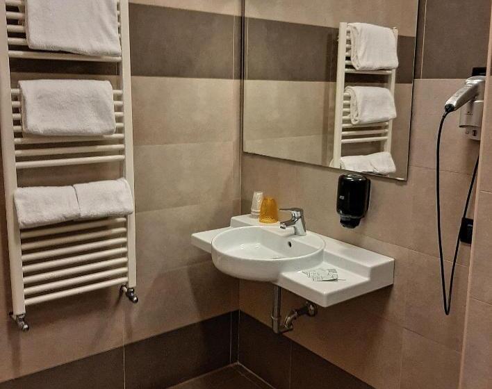 スタンダードトリプルルーム, Life Sport Hotel