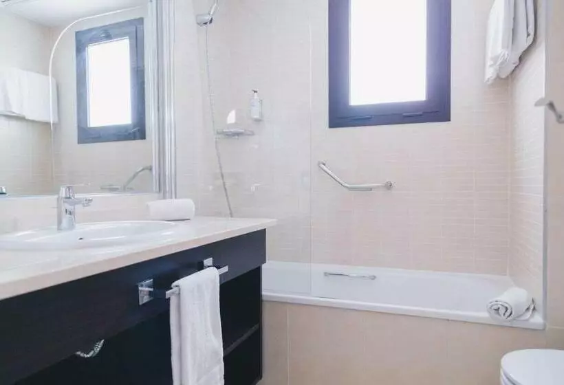 آپارتمان 1 خوابه با چشم‌انداز جانبی دریا, Ona Valle Romano Golf & Resort