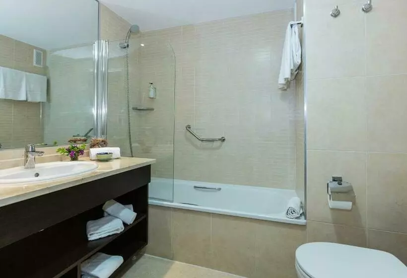 آپارتمان 1 خوابه با چشم‌انداز جانبی دریا, Ona Valle Romano Golf & Resort