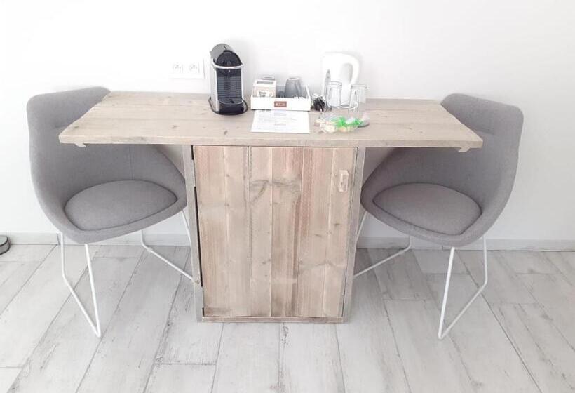 キングサイズベッドのスタンダードルーム, Villa Blue Garden B&b Vlaamse Ardennen Nabij Pairi Daiza