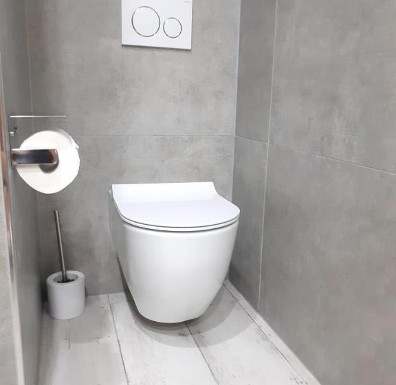 キングサイズベッドのスタンダードルーム, Villa Blue Garden B&b Vlaamse Ardennen Nabij Pairi Daiza