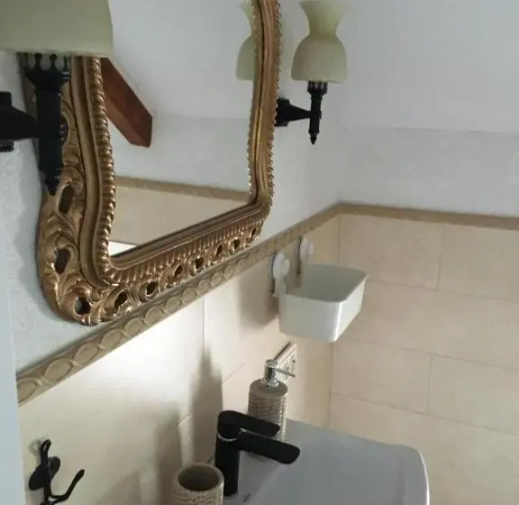 庭の見える１ベッドルームアパートメント, Casa Moldovan