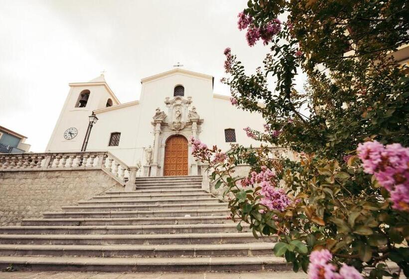 带大床的豪华间, Guest House Piana Degli Albanesi